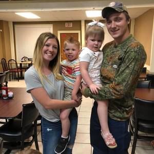 Meet your Posher, Alexis